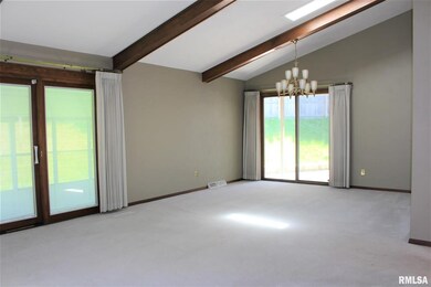 2226 W Hayes St, Davenport, IA 52804 - photo 6