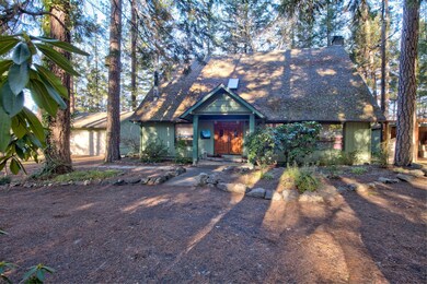 5821 Azalea Dr, Grants Pass, OR 97526 - photo 2