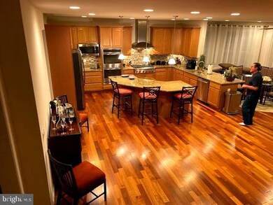 6718 Haycock Rd, Falls Church, VA 22043 - photo 5