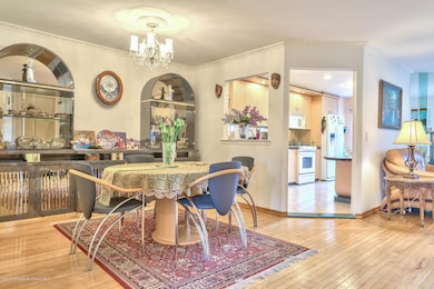 55 Atrium Way Manalapan-large-025-Dining