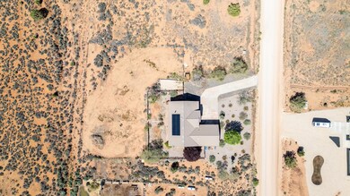 07-881 W Smithsonian Way-7