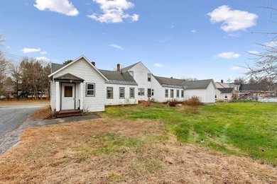 95-97 Cheney St, Newport, NH 03773 - photo 3