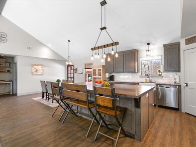 164 Rommel Ct, Springtown, TX 76082 - photo 6