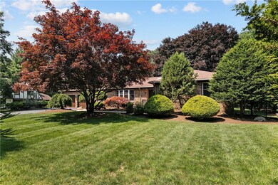 10 Gilbert Stuart Dr, East Greenwich, RI 02818 - photo 2