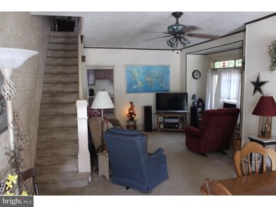 3326 Earl St, Reading, PA 19605 - photo 2