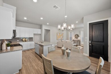 8225 Cotton Belt Ln, North Richland Hills, TX 76182 - photo 7