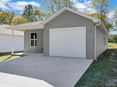 1330 Casey Ave, Saint Clair, MO 63077 - photo 3