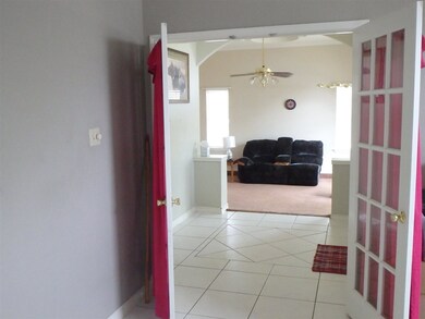 501 Pine Sisken St, Laredo, TX 78045 - photo 4