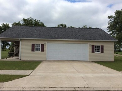 402 E Andrews St, Monroe, IN 46772 - photo 6