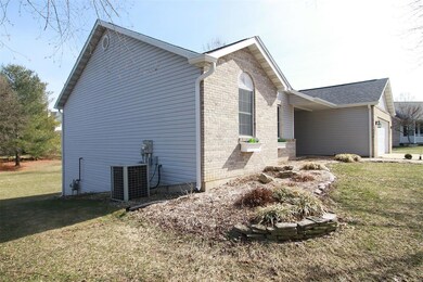 2300 Field Point Dr, Maryville, IL 62062 - photo 4
