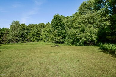037-Exterior-2833892-medium