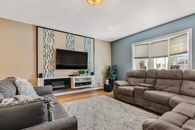 4 Winthrop St, Peabody, MA 01960 - photo 3