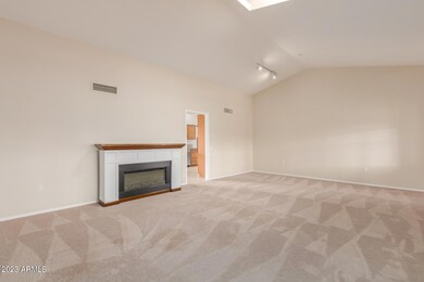 0010-10 - Gable Hill