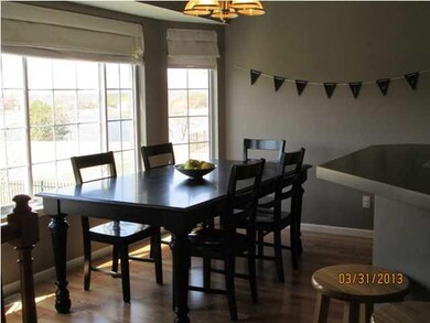 Spacious bay dining area