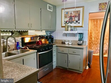 8 Calvin Ave, Ewing, NJ 08618 - photo 7