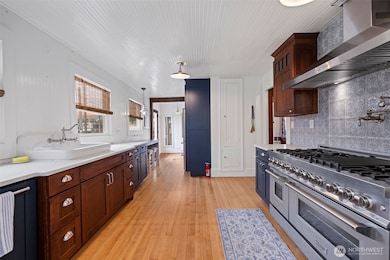 4202 L Place, Seaview, WA 98644 - photo 5