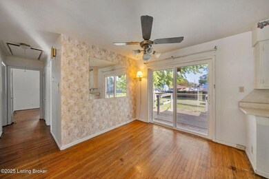 4917 Ronwood Dr, Louisville, KY 40219 - photo 5