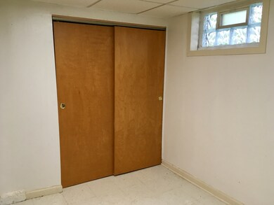 2019 Creek Rd, Waukegan, IL 60087 - photo 6