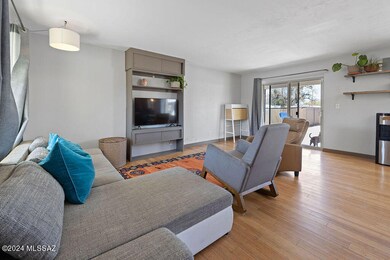 1019 E Knox Dr, Tucson, AZ 85719 - photo 5