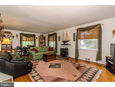 142 Forge Hill Ln, Phoenixville, PA 19460 - photo 6