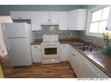 Kitchen/Dining