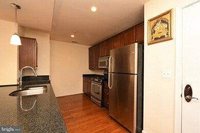 4069 S Four Mile Run Dr unit 104, Arlington, VA 22204 - photo 6