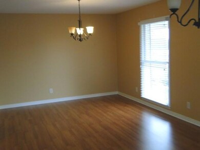 102 Creighton Place, Shelbyville, TN 37160 - photo 3