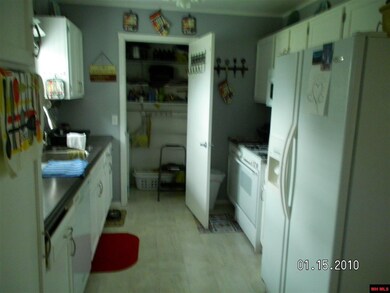 805 Winchester St, Flippin, AR 72634 - photo 6