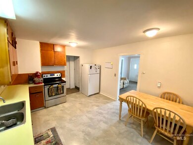 1242 Yale Ave, Burley, ID 83318 - photo 5