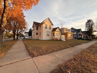 1224 4th Ave, Worthington, MN 56187 - photo 3