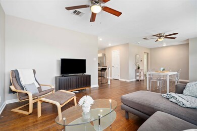 270 Lena Dr, Houston, TX 77022 - photo 3