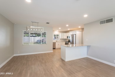 4011 N 44th Place, Phoenix, AZ 85018 - photo 5