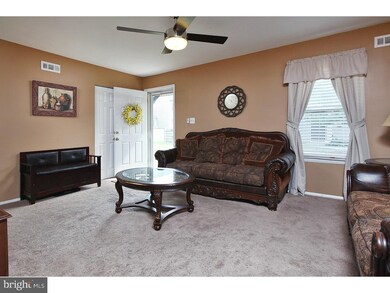 38 Monroe St, Swedesboro, NJ 08085 - photo 4