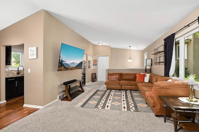 7321 Woodstock Curve, Bloomington, MN 55438 - photo 7