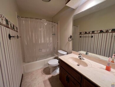 6010 SW 43rd Terrace, Topeka, KS 66610 - photo 7