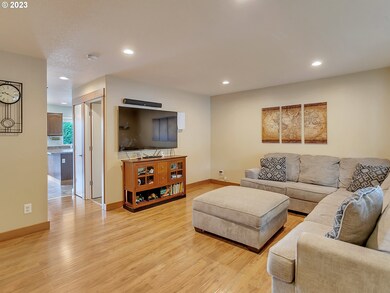 602 W Sheridan St, Newberg, OR 97132 - photo 7