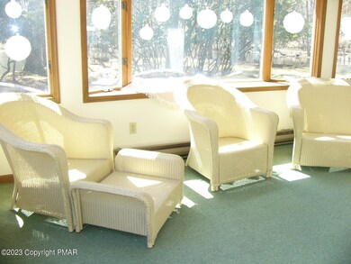 Enclosed heated Porch