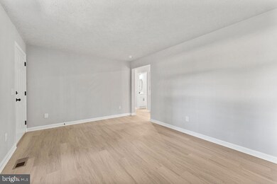 37 Cloverleaf Dr, Bremo Bluff, VA 23022 - photo 6