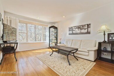 200 Portland Rd unit 3 D, Highlands, NJ 07732 - photo 3