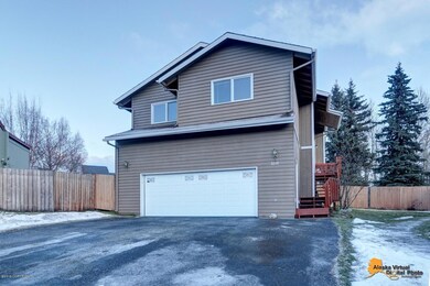 2218 CB FRONT OF THE HOUSE  2jpg