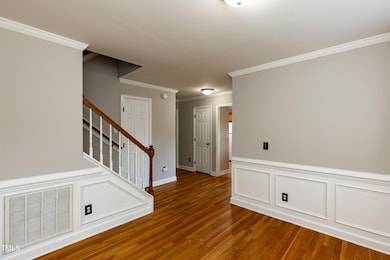 6 Dining Room