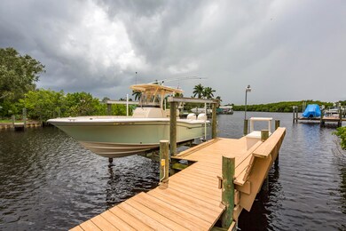 BOAT LIFT