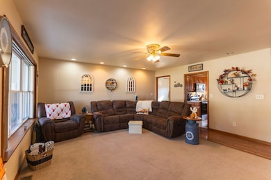 957 E County Rd 1450, Hamilton, IL 62341 - photo 6