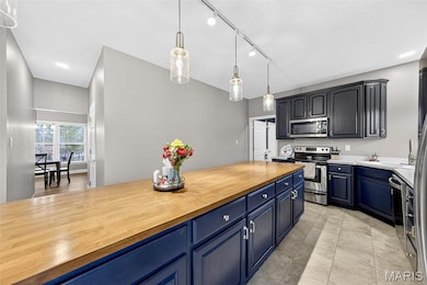 1456 Devonshire County Dr, Wentzville, MO 63385 - photo 7