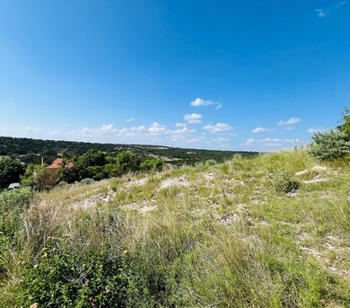 2120 Bluff Ridge Dr unit 3, Kerrville, TX 78028 - photo 3
