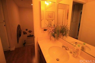 930 N Redding Way unit D, Upland, CA 91786 - photo 5