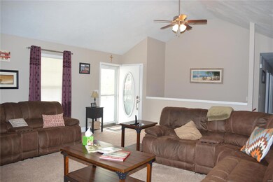 20352 Hardcastle Ln, Saint Robert, MO 65584 - photo 5