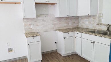 1047 Dubois St, Denison, TX 75020 - photo 6