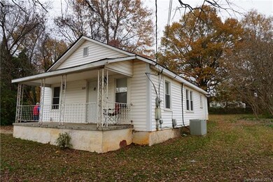 520 Sylvia St unit 4, Statesville, NC 28677 - photo 2