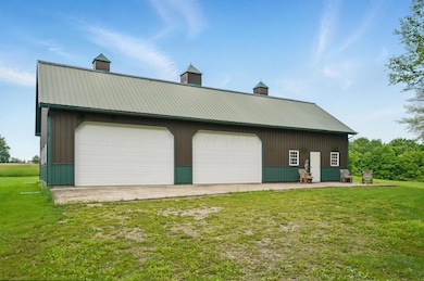 40' x 64' Outbuilding